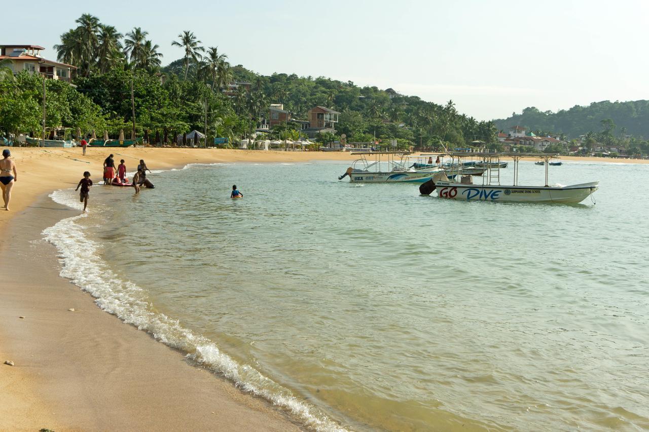 Hotel Dhammika Unawatuna Exteriér fotografie